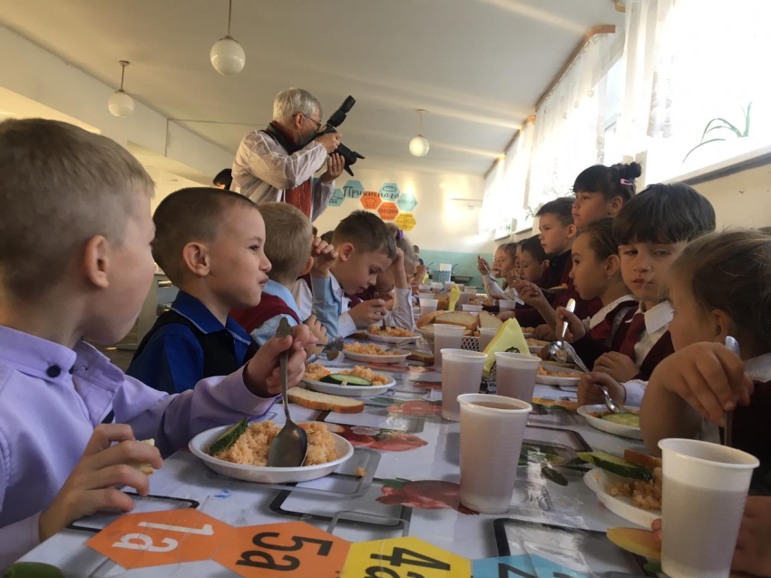 Журналисты ознакомились с качеством организации школьного питания в Чите